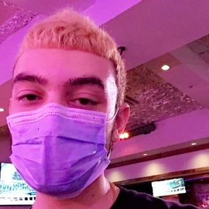 Meet your Posher, Anthony